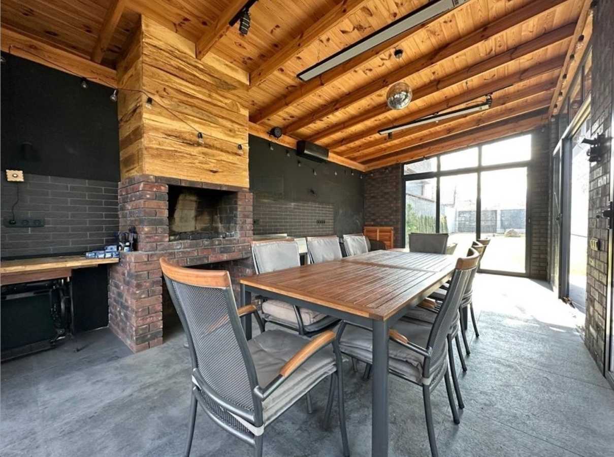 Продажа дома 285 м², соловяненка
