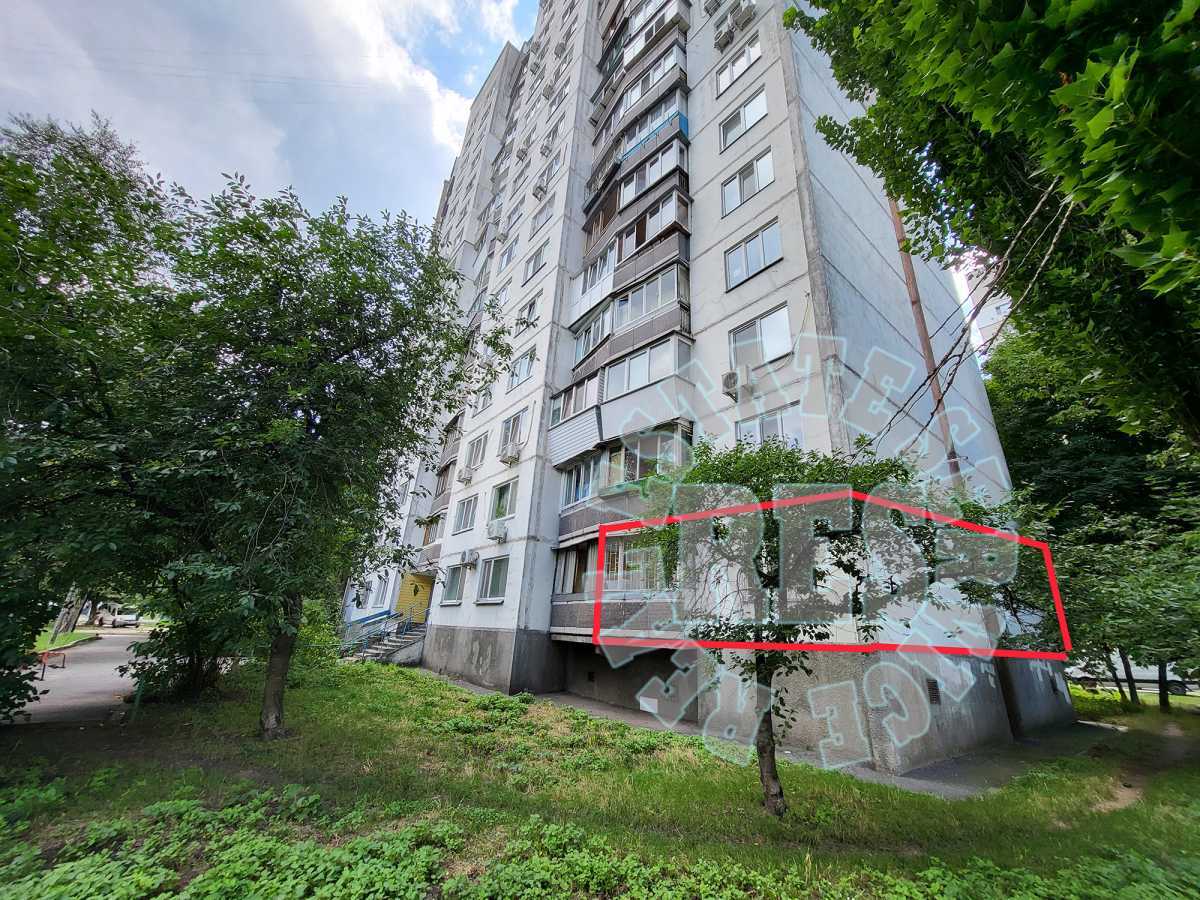 Продаж 3-кімнатної квартири 67.5 м², Стадіонна вул., 14