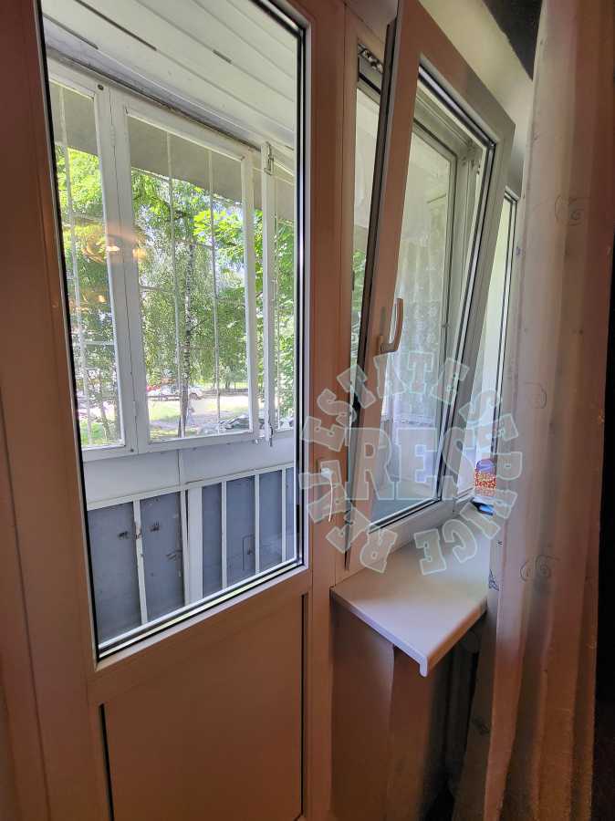 Продаж 3-кімнатної квартири 67.5 м², Стадіонна вул., 14