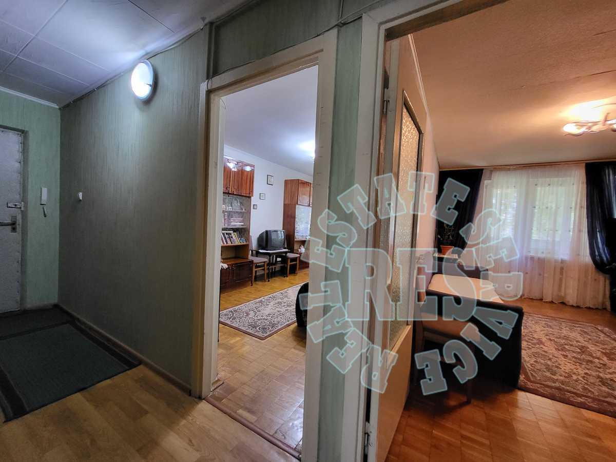 Продаж 3-кімнатної квартири 67.5 м², Стадіонна вул., 14