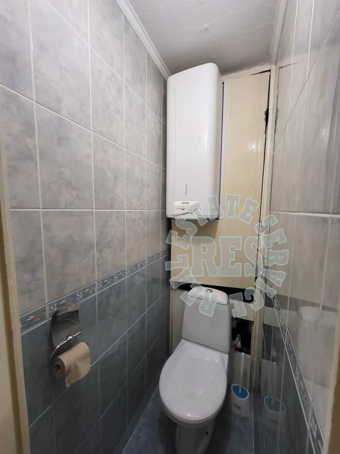 Продаж 3-кімнатної квартири 67.5 м², Стадіонна вул., 14
