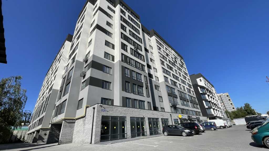 Продажа 1-комнатной квартиры 42 м², Озерная ул.