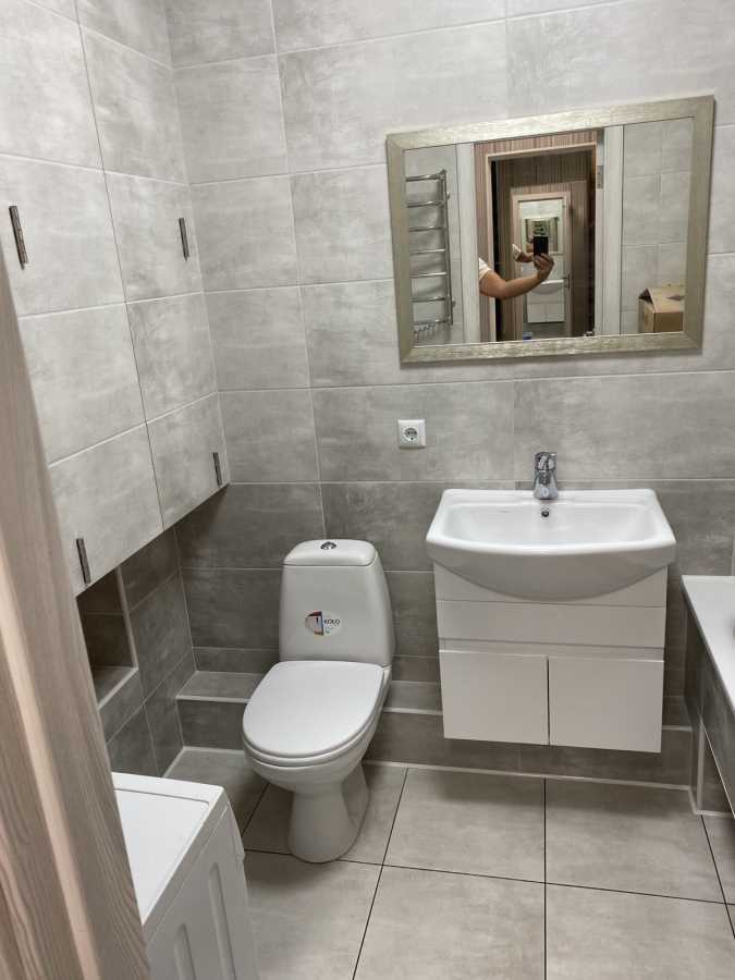 Оренда 1-кімнатної квартири 44 м², Моторний пров., 11