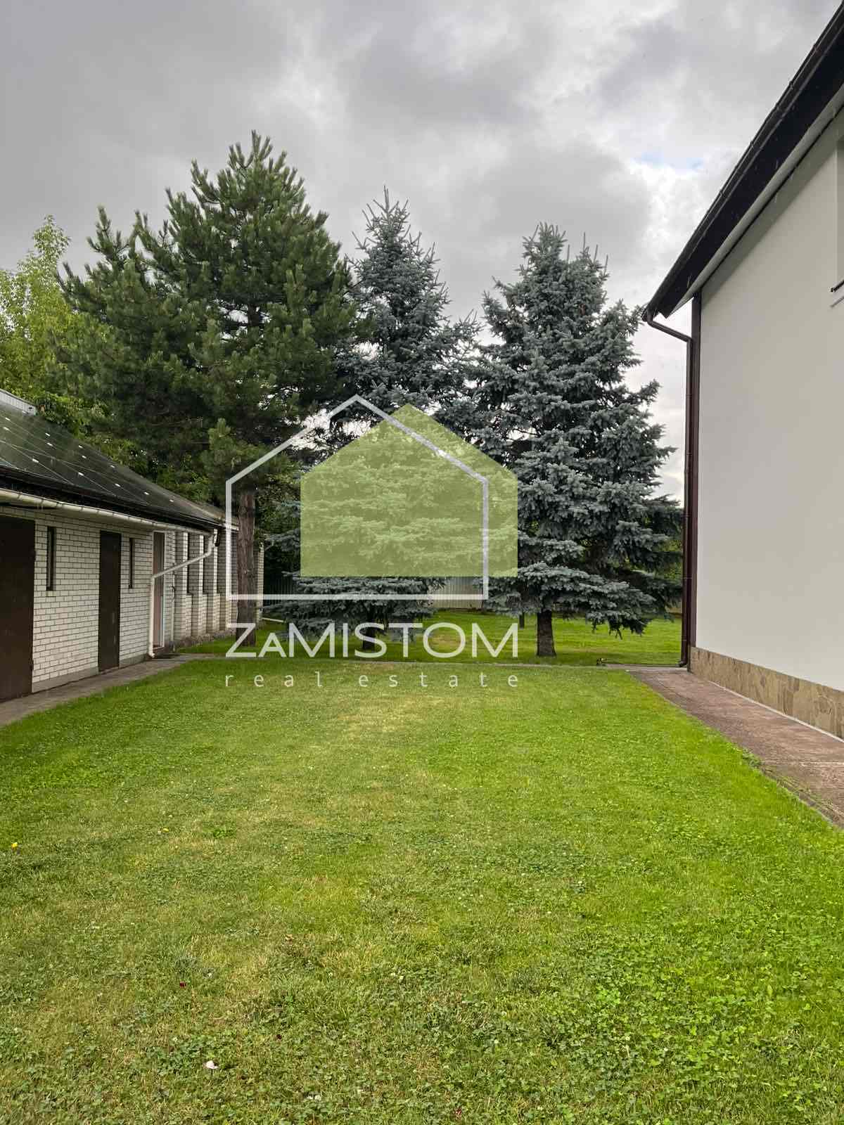 Продаж будинку 231 м²