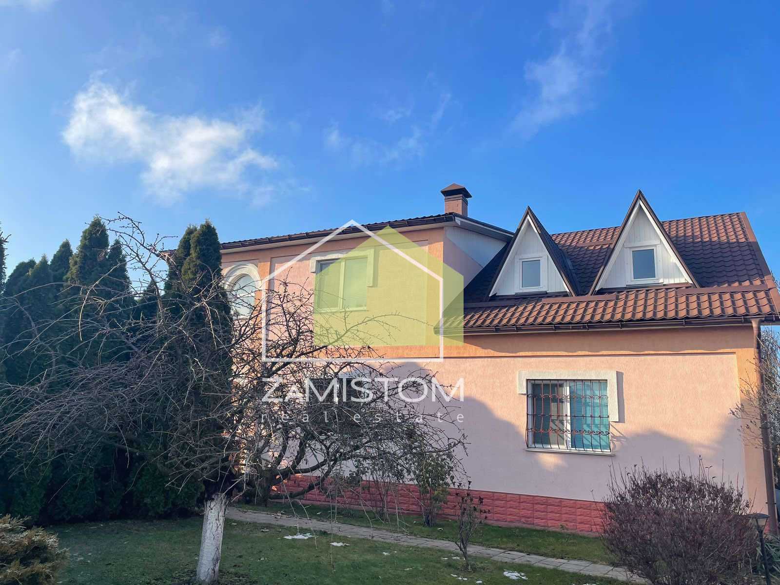 Продаж будинку 225 м²