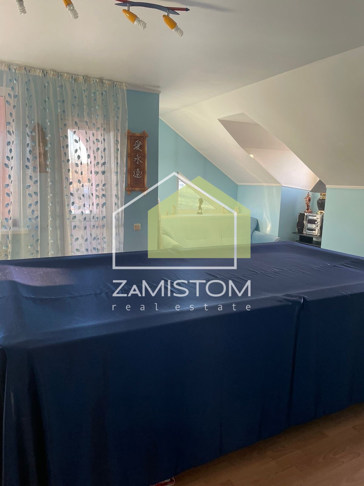 Продаж будинку 225 м²