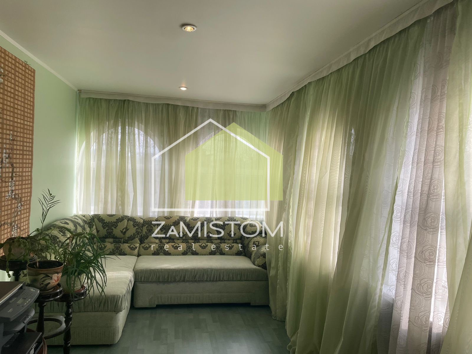 Продаж будинку 225 м²