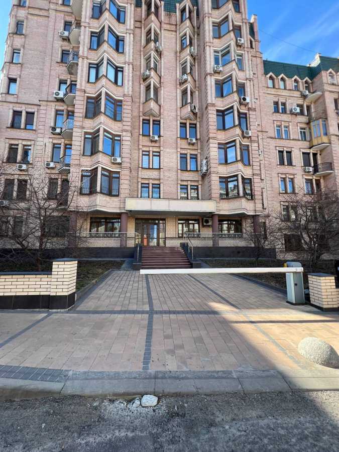 Оренда офісу 280 м², Кудрявська вул., 13-19