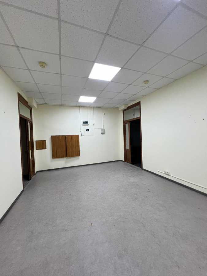 Оренда офісу 280 м², Кудрявська вул., 13-19