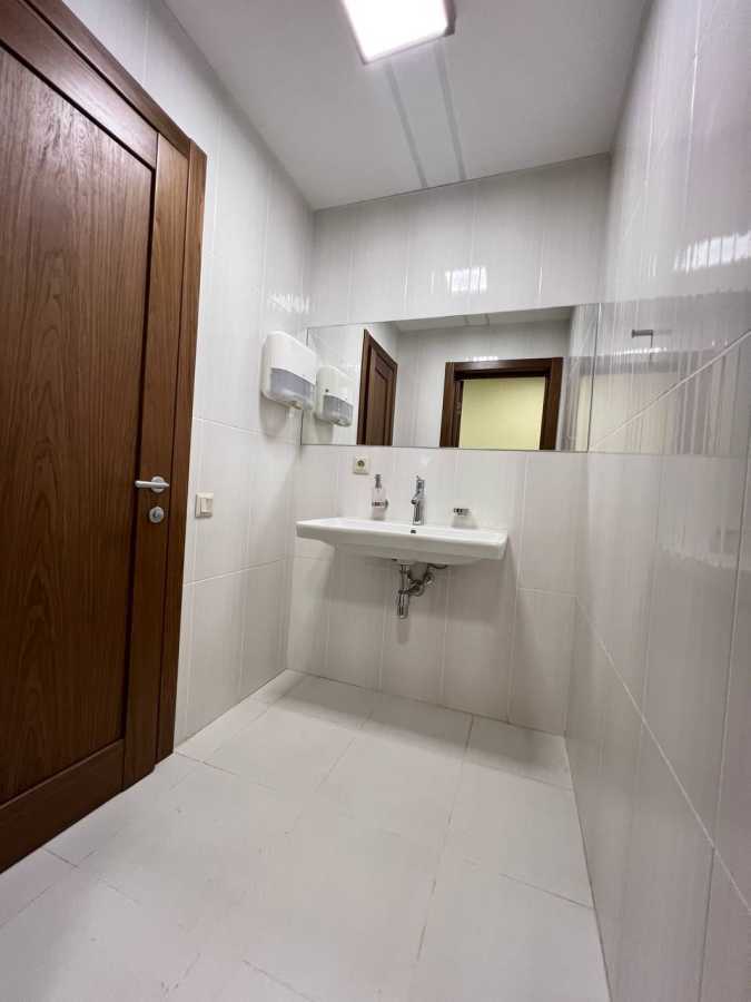 Оренда офісу 280 м², Кудрявська вул., 13-19