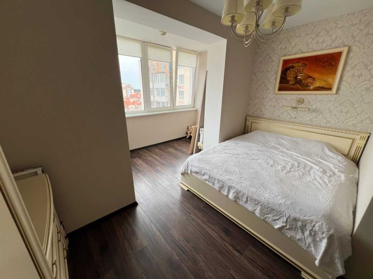 Продажа 4-комнатной квартиры 101.8 м², Богдана Хмельницького, 11б