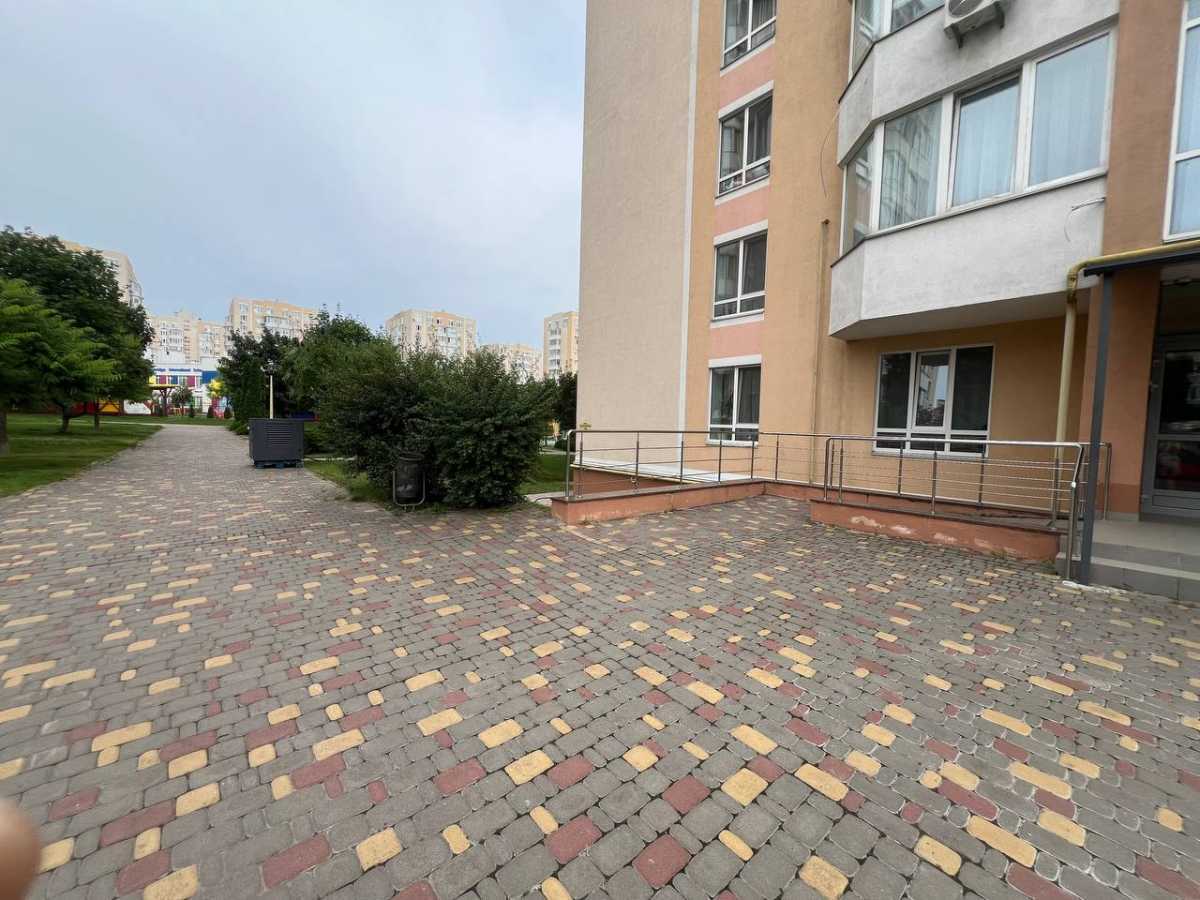 Продажа 4-комнатной квартиры 101.8 м², Богдана Хмельницького, 11б