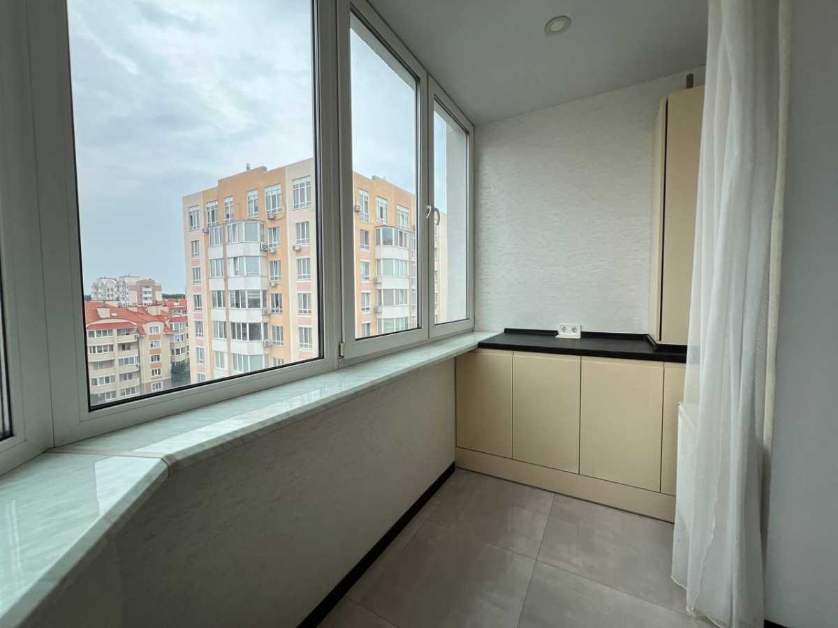 Продажа 4-комнатной квартиры 101.8 м², Богдана Хмельницького, 11б