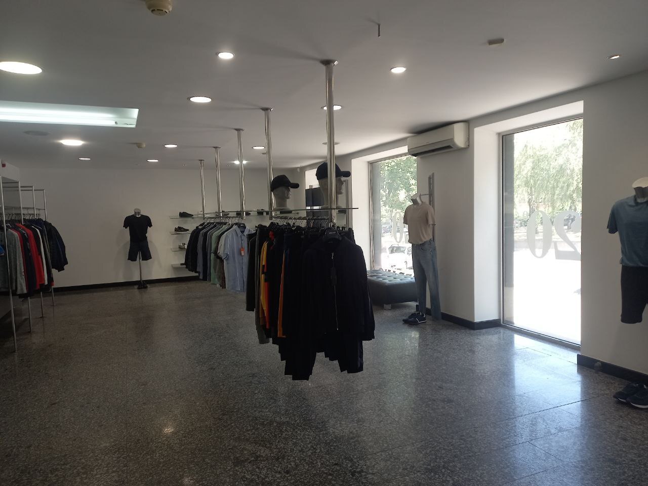 Аренда коммерции 202 м², Александра Поля просп., 16