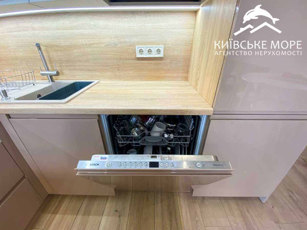 Оренда 3-кімнатної квартири 86 м², Воскресенська вул., 18