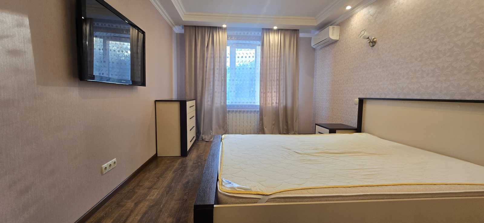 Аренда 3-комнатной квартиры 64 м², Владимира Сальского ул., 33