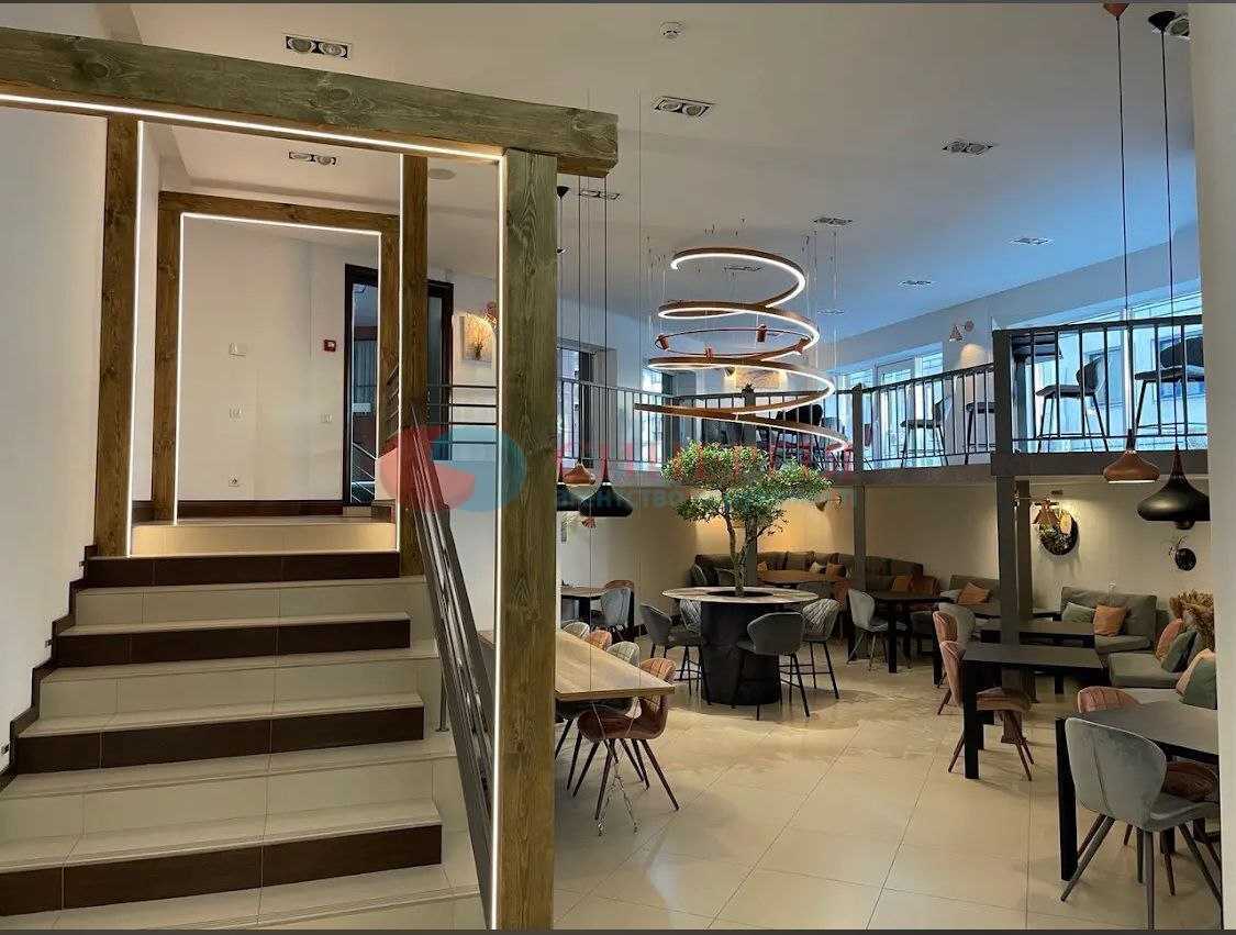 Продажа другого торгового помещения 118 м², Кловский спуск, 7А