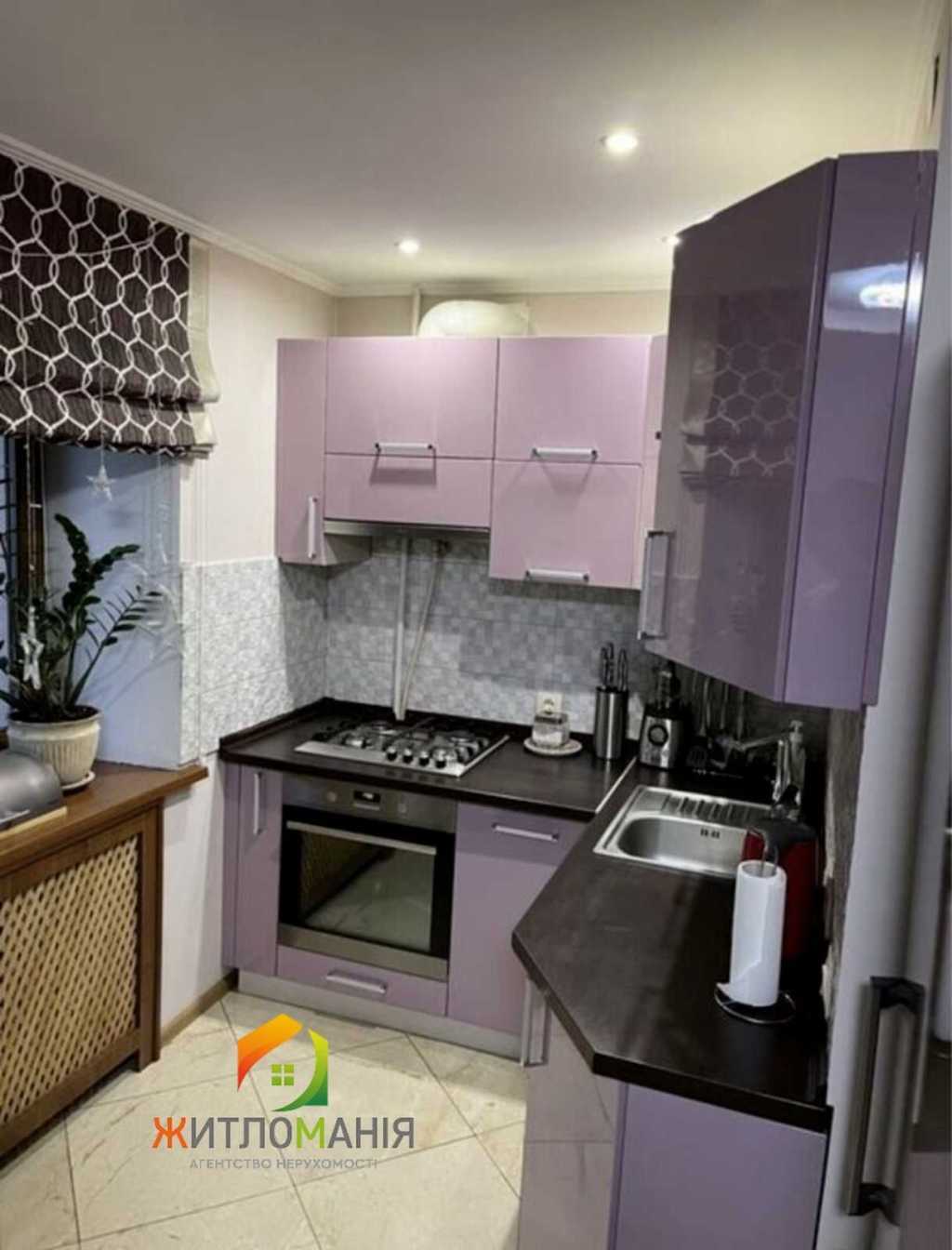 Продаж 2-кімнатної квартири 70.6 м², Гладківська вул., 1/7