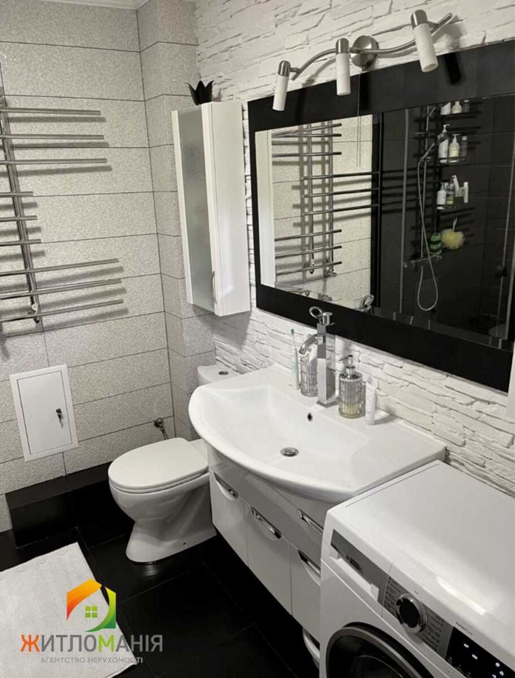 Продаж 2-кімнатної квартири 70.6 м², Гладківська вул., 1/7