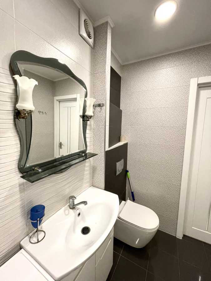 Аренда 2-комнатной квартиры 56 м², Владимиро-Лыбедская ул., 22
