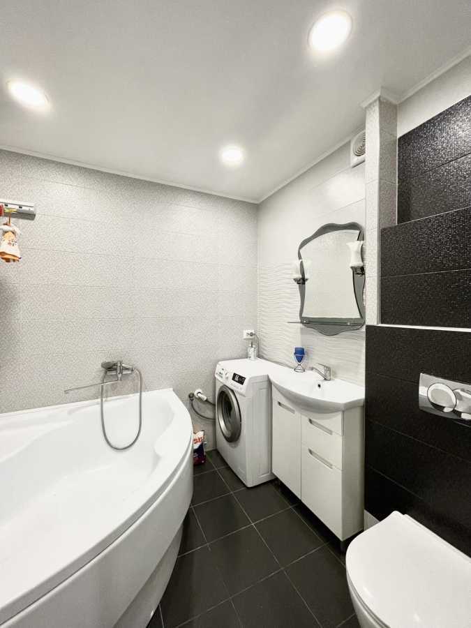 Аренда 2-комнатной квартиры 56 м², Владимиро-Лыбедская ул., 22