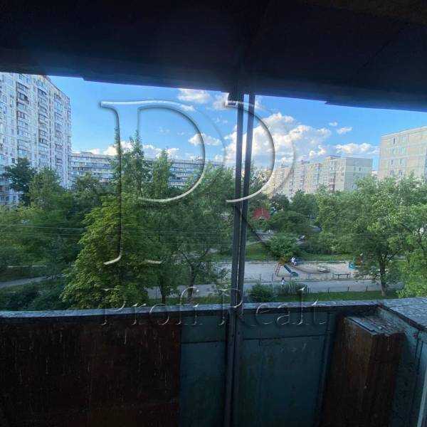 Продажа 3-комнатной квартиры 62 м², Оболонский просп., 12