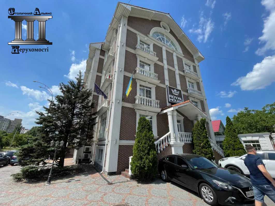 Оренда іншого торгівельного приміщення 674 м², Михайла Максимовича вул., 24