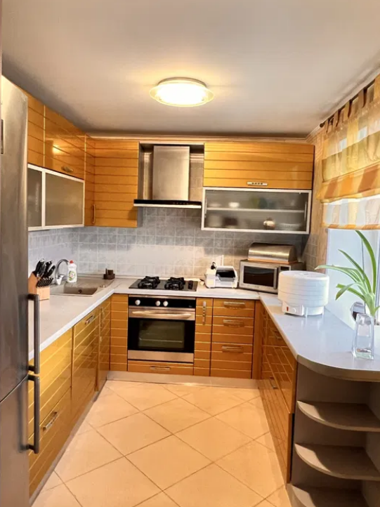 Продажа 4-комнатной квартиры 72 м², Краснова ул.