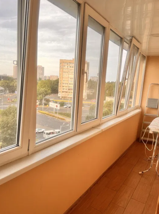 Продажа 4-комнатной квартиры 72 м², Краснова ул.