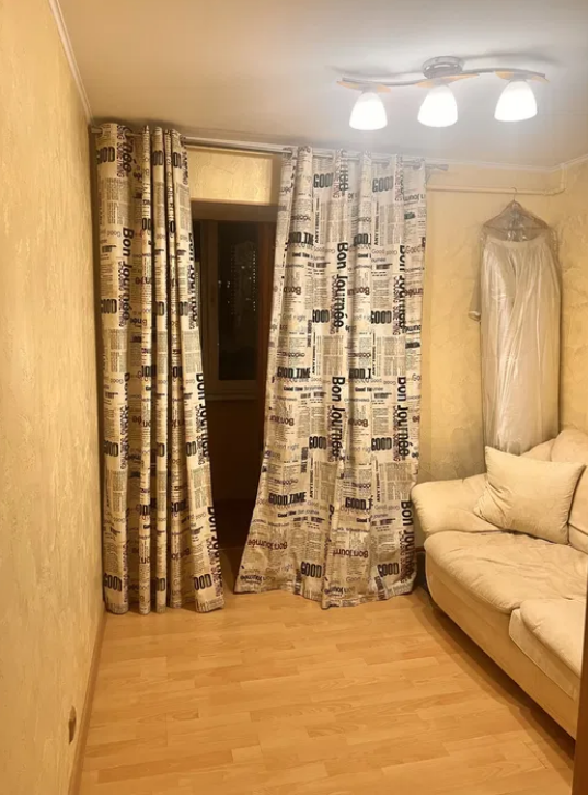 Продажа 4-комнатной квартиры 72 м², Краснова ул.
