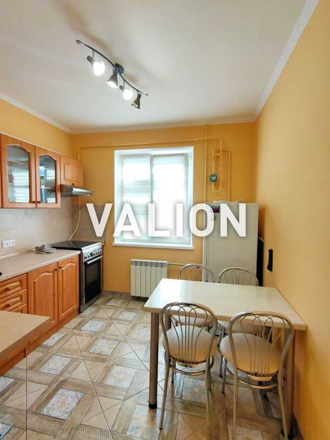 Продажа 1-комнатной квартиры 43.3 м², Радунская ул., 5