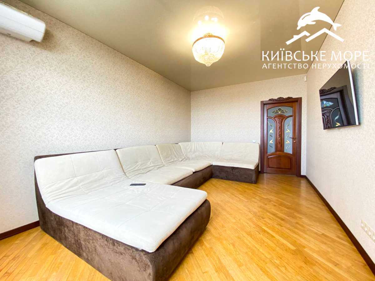 Аренда 4-комнатной квартиры 131 м², Воскресенская ул., 14Б