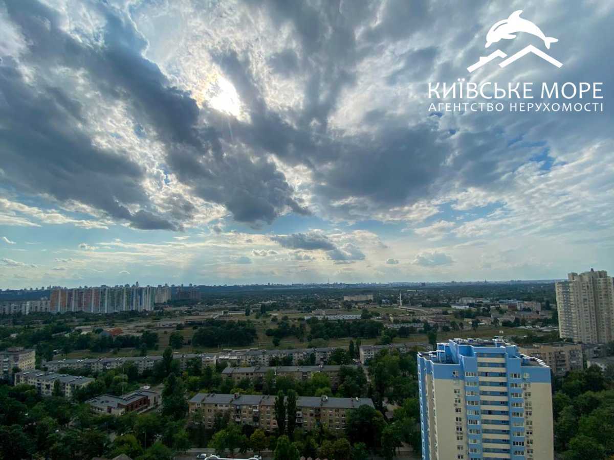 Аренда 4-комнатной квартиры 131 м², Воскресенская ул., 14Б