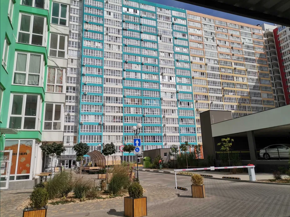 Продажа 1-комнатной квартиры 35 м², Жемчужная ул.