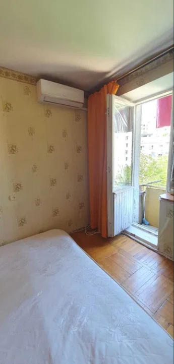 Продажа 1-комнатной квартиры 30 м², Академика Глушко просп.