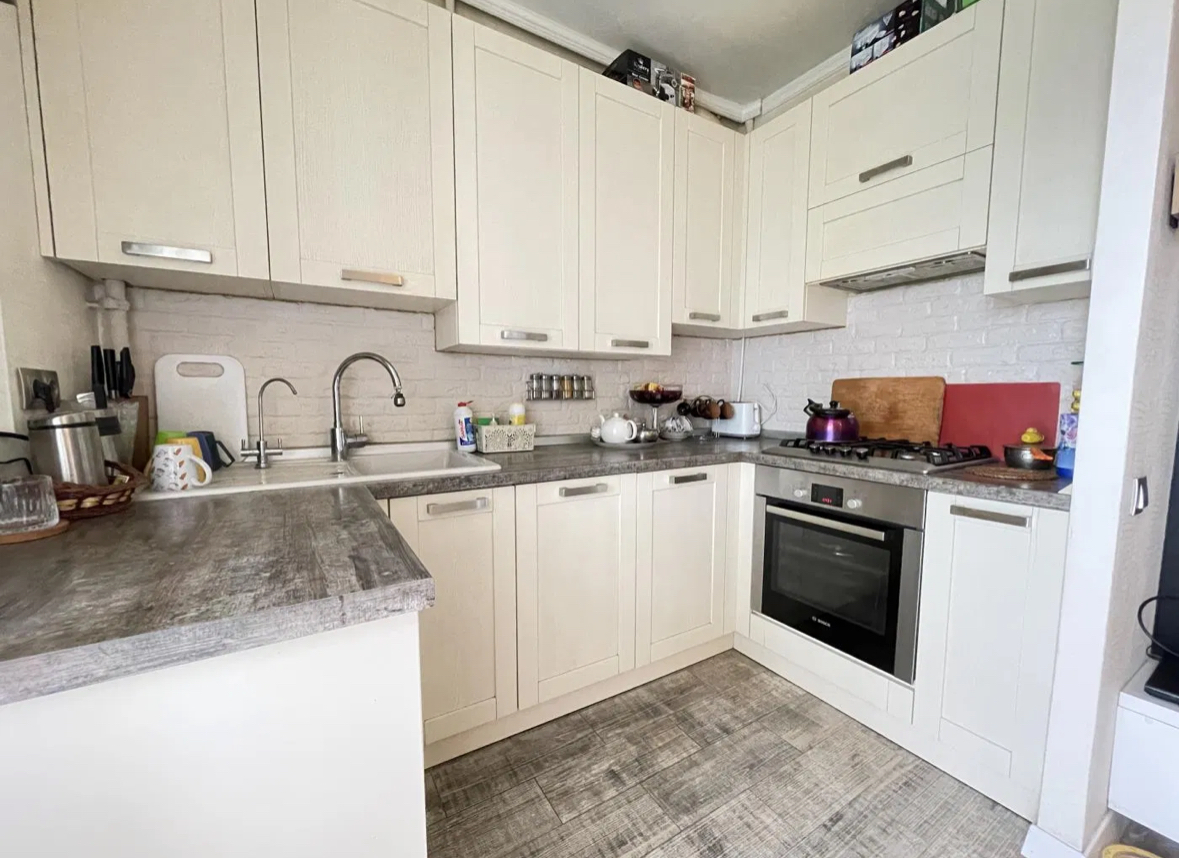 Продажа 3-комнатной квартиры 60 м², Соборная ул., 1Г К1