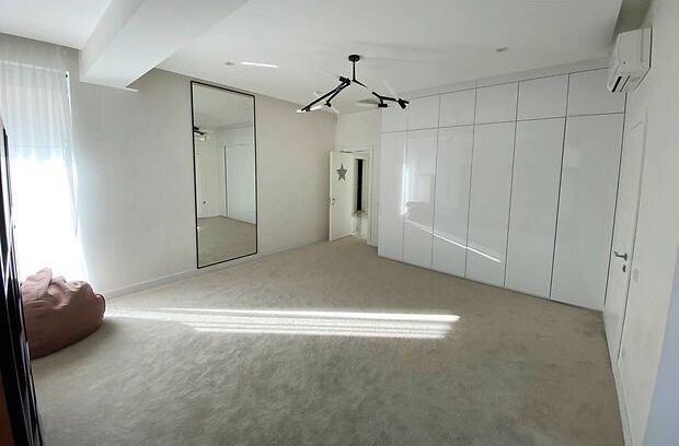 Оренда будинку 420 м², Костанді вул., 55