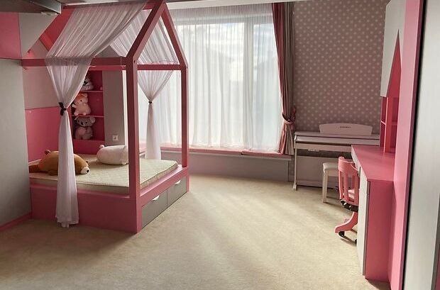 Оренда будинку 420 м², Костанді вул., 55