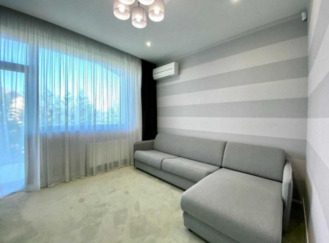 Оренда будинку 420 м², Костанді вул., 55