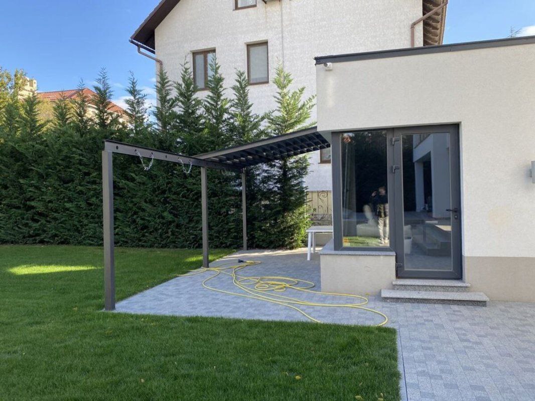 Оренда будинку 420 м², Костанді вул., 55