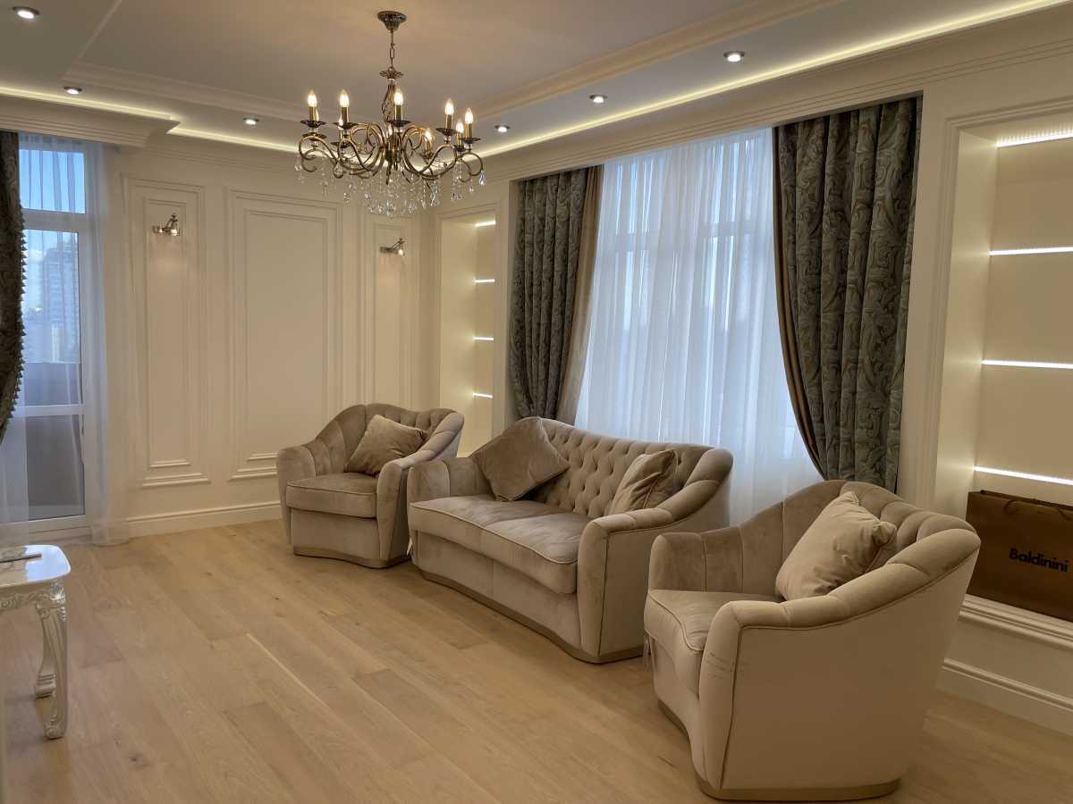 Аренда 2-комнатной квартиры 107 м², Глубочицкая ул., 32b