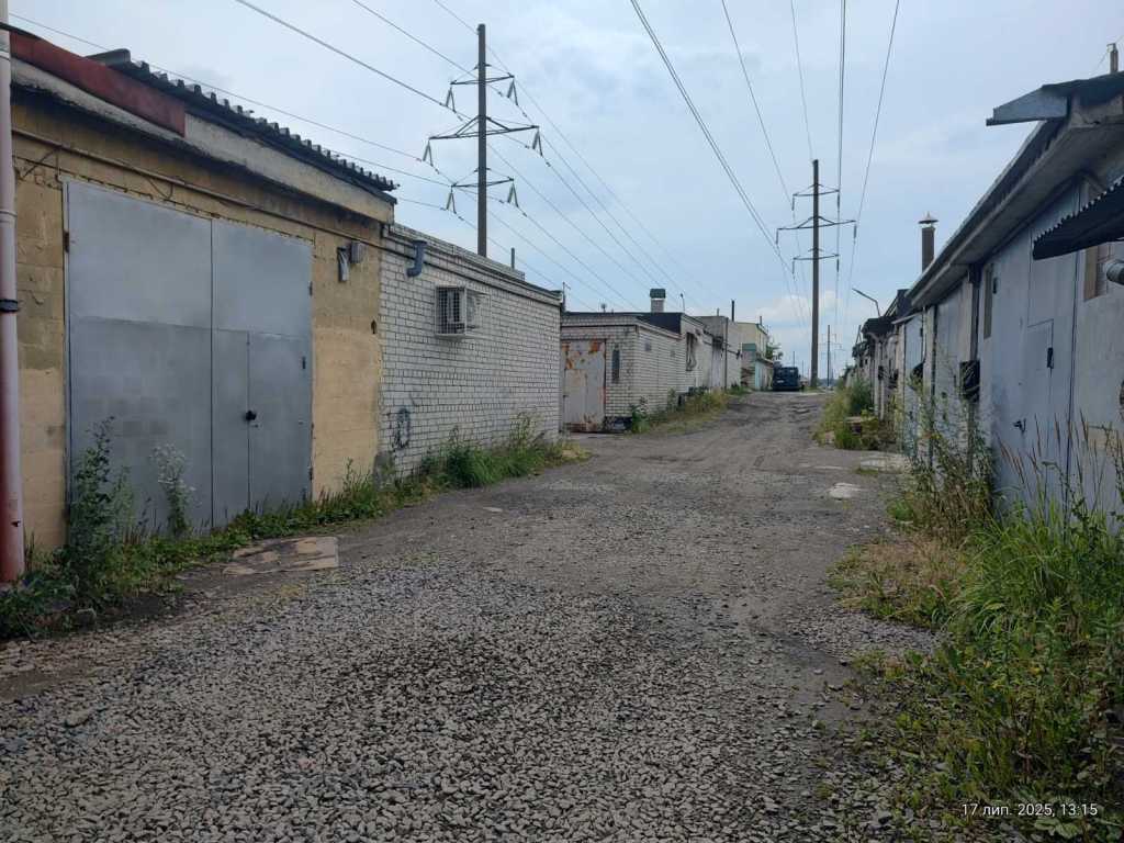 Продаж гаража 132 м², Пухівська вул., 2