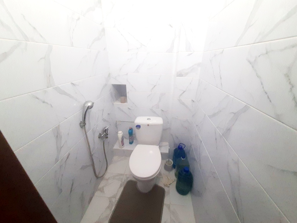 Продаж 2-кімнатної квартири 66 м², Академіка Глушкова просп., 9є