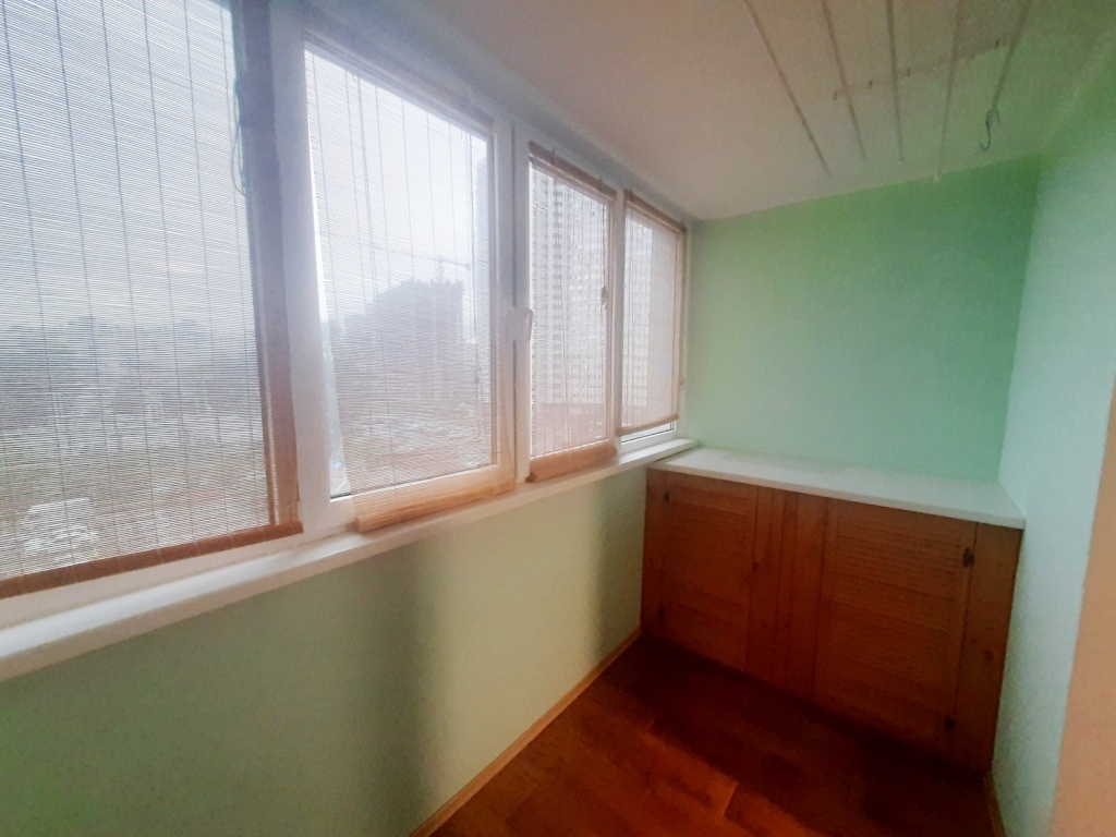 Продаж 2-кімнатної квартири 66 м², Академіка Глушкова просп., 9є