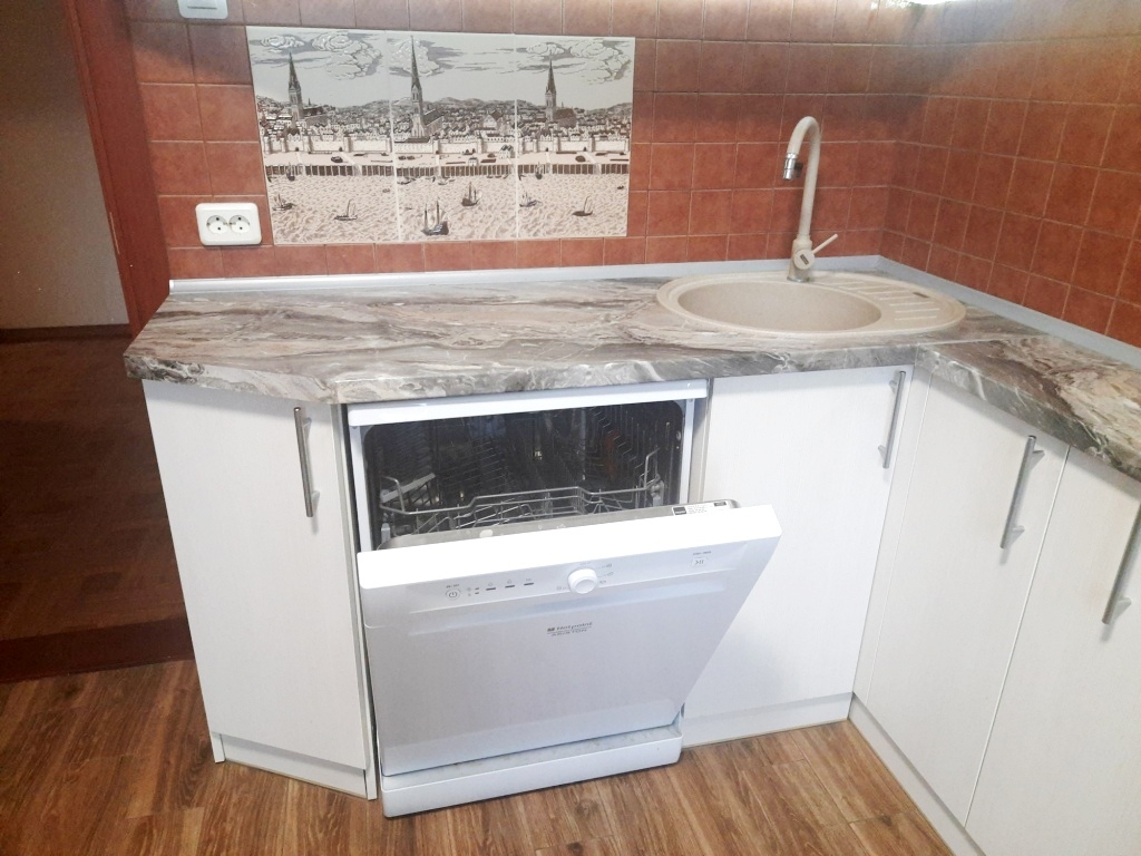 Продаж 2-кімнатної квартири 66 м², Академіка Глушкова просп., 9є