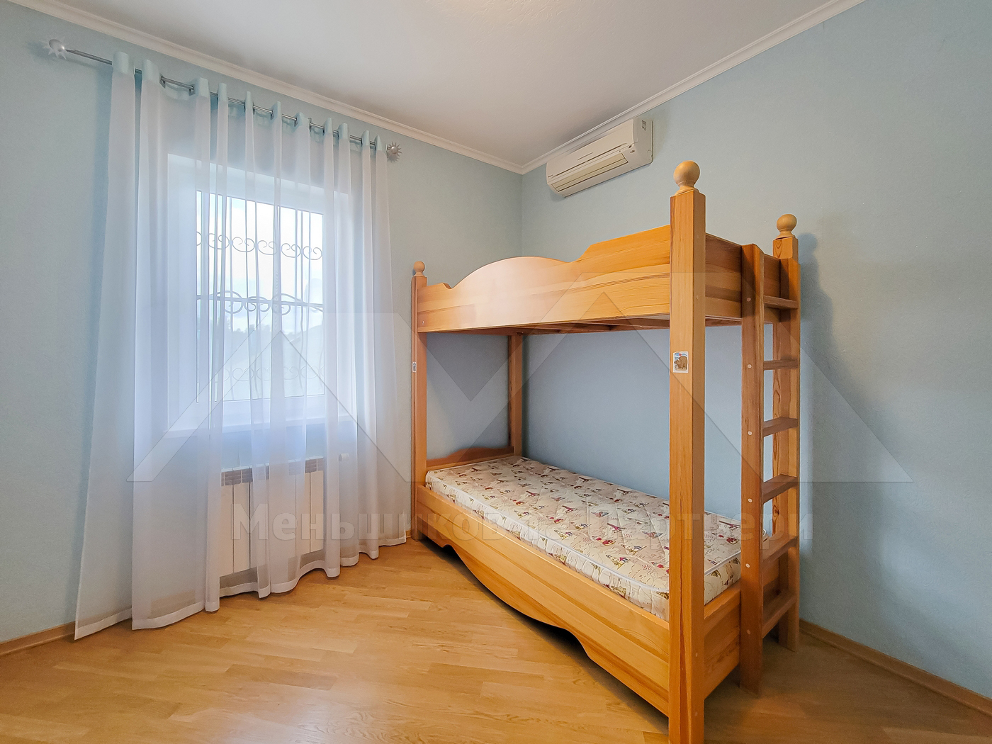Аренда дома 298 м²