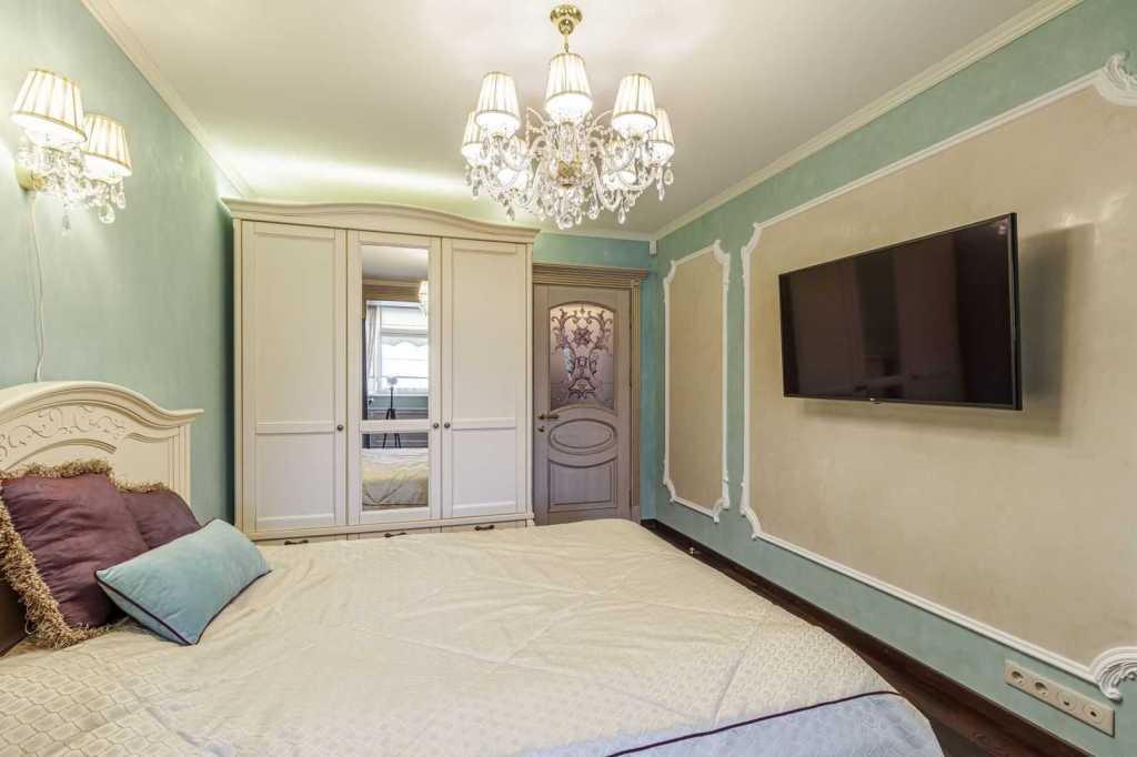 Продаж 5-кімнатної квартири 172 м², Боголюбова вул., 16