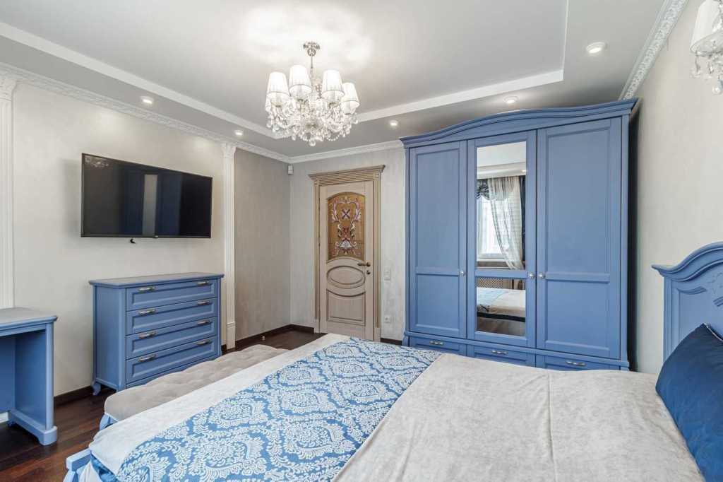 Продаж 5-кімнатної квартири 172 м², Боголюбова вул., 16