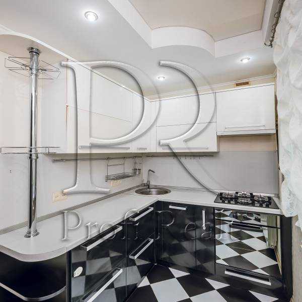Продаж 3-кімнатної квартири 60 м², Академіка Туполєва вул., 16Б