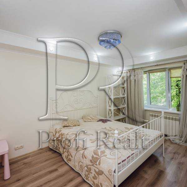 Продаж 3-кімнатної квартири 60 м², Академіка Туполєва вул., 16Б